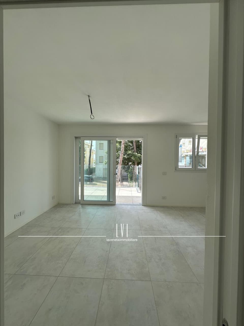 004  344d5d23 2f44 42ec 808c Da5213746747 Wmk 0.jpg