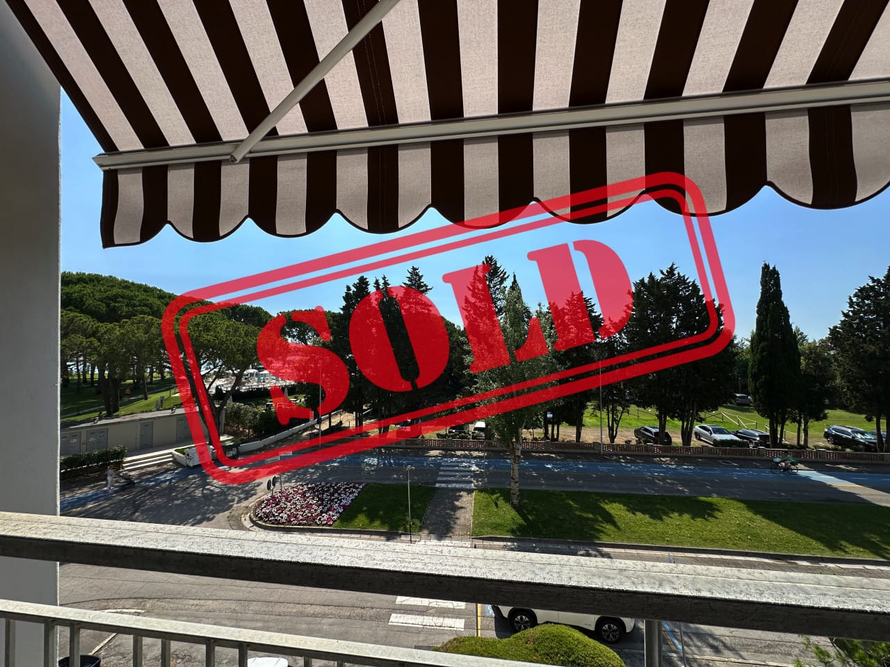 000 Sold.jpg